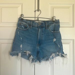 Abercrombie and Fitch.    The 4 inch mom short high-rise.